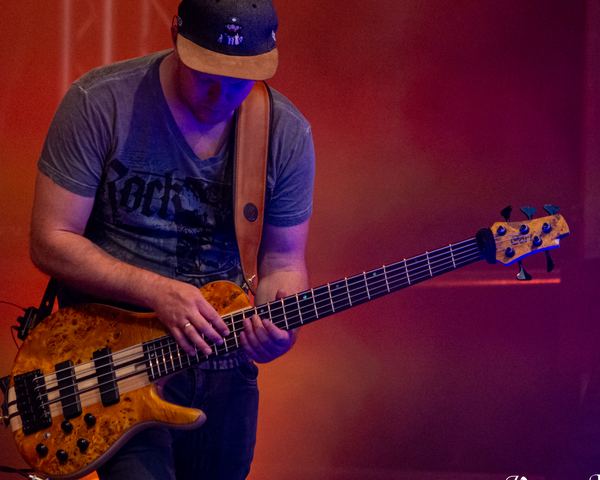 Michael Schkarlat – Bass – STEEP live